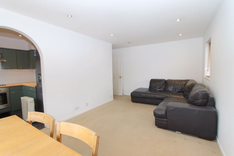 Property photo 3 of 7 Photo 8