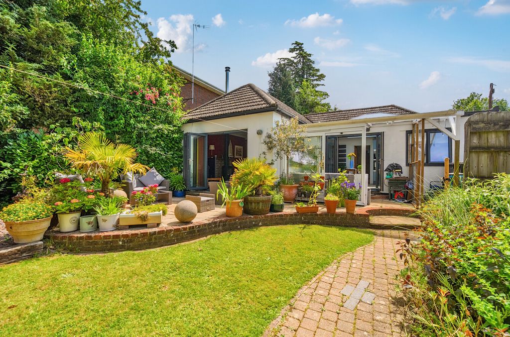 Property photo 1 of 17 1463380-19-6A3E6d...