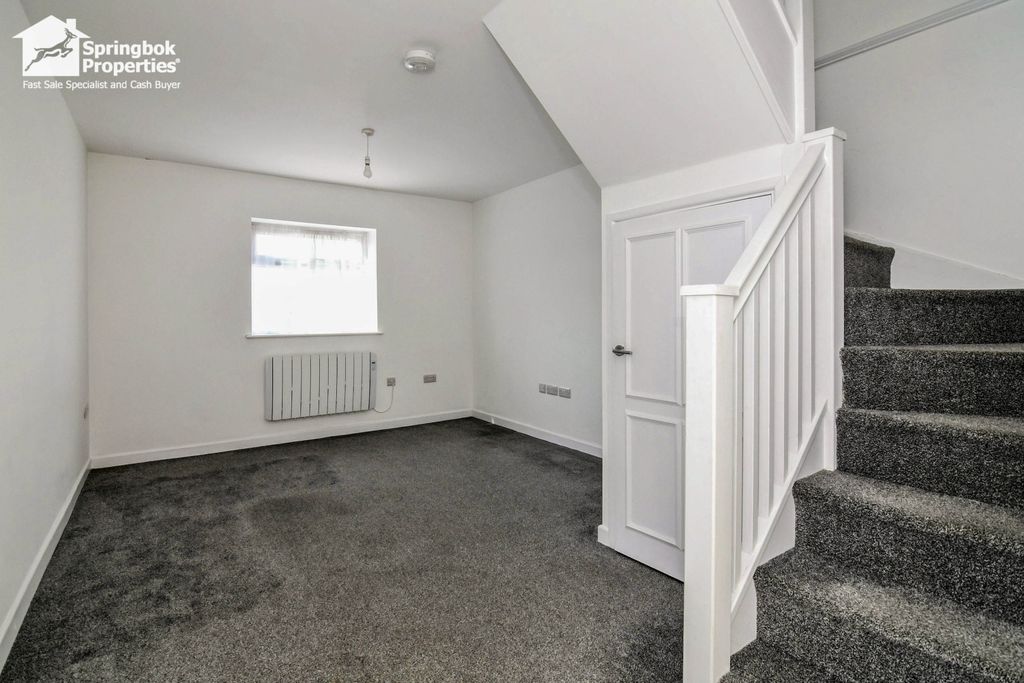 Property photo 3 of 10 Image 2