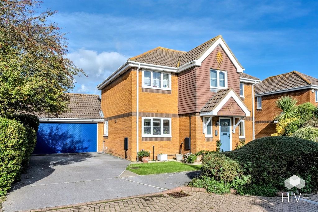 Property photo 1 of 28