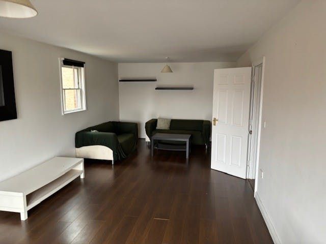 Property photo 3 of 9 19.Jpg