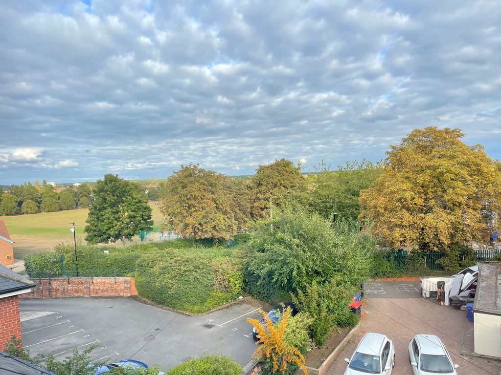 Property photo 1 of 6 Park View