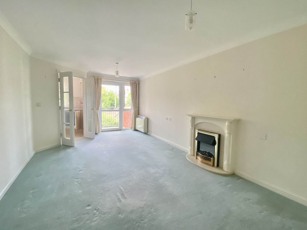 Property photo 2 of 12