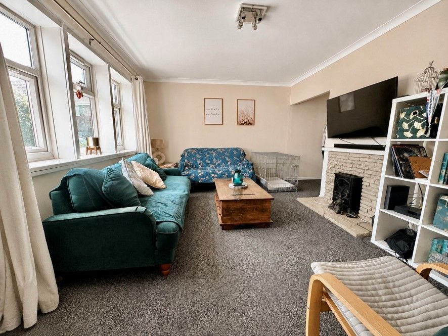 Property photo 3 of 21