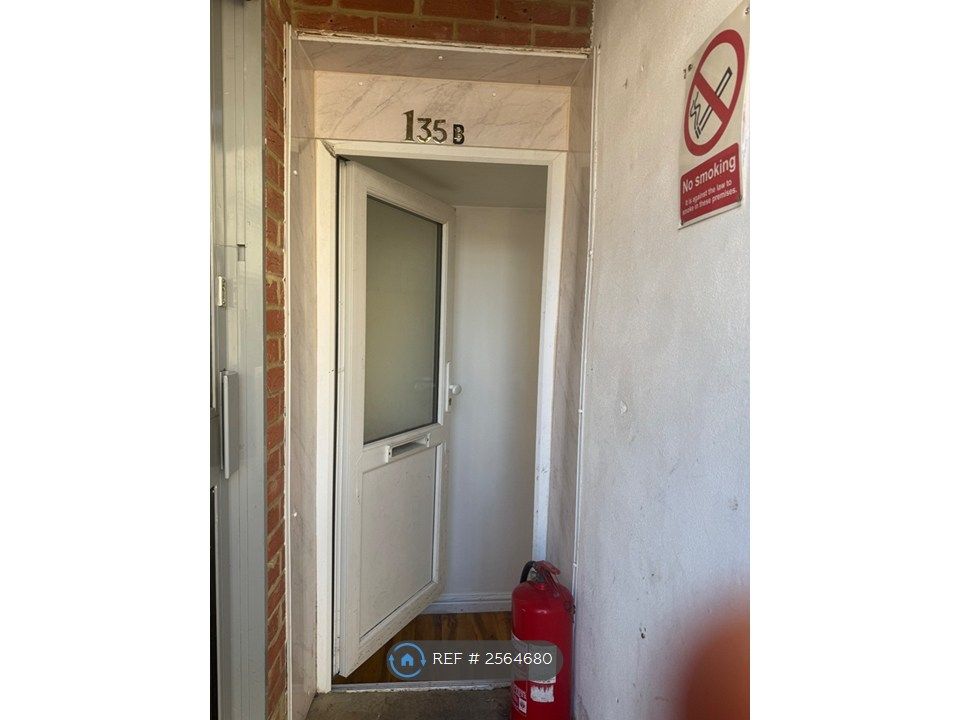 Property photo 2 of 35