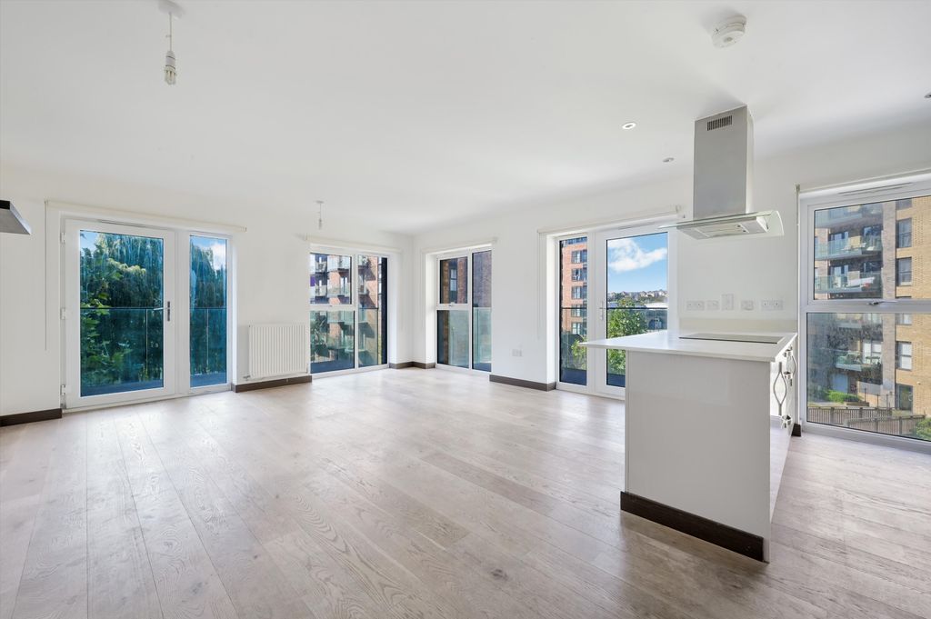 Property photo 1 of 10 Image