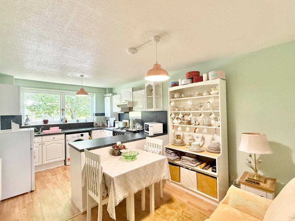 Property photo 3 of 10 Kitchen/Diner