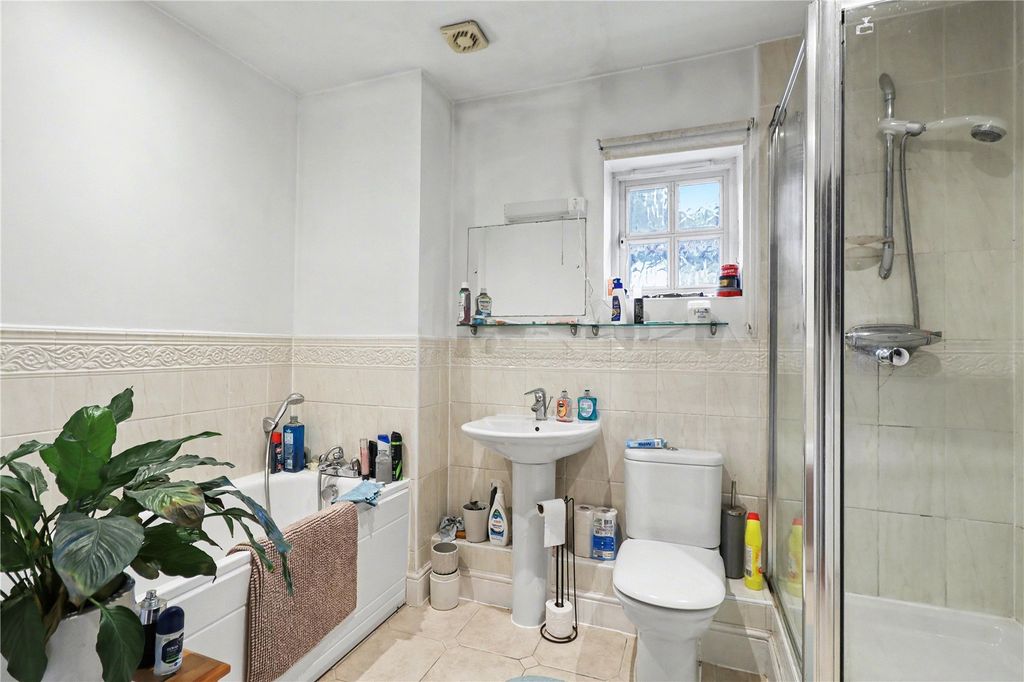 Property photo 3 of 6 Bathroom