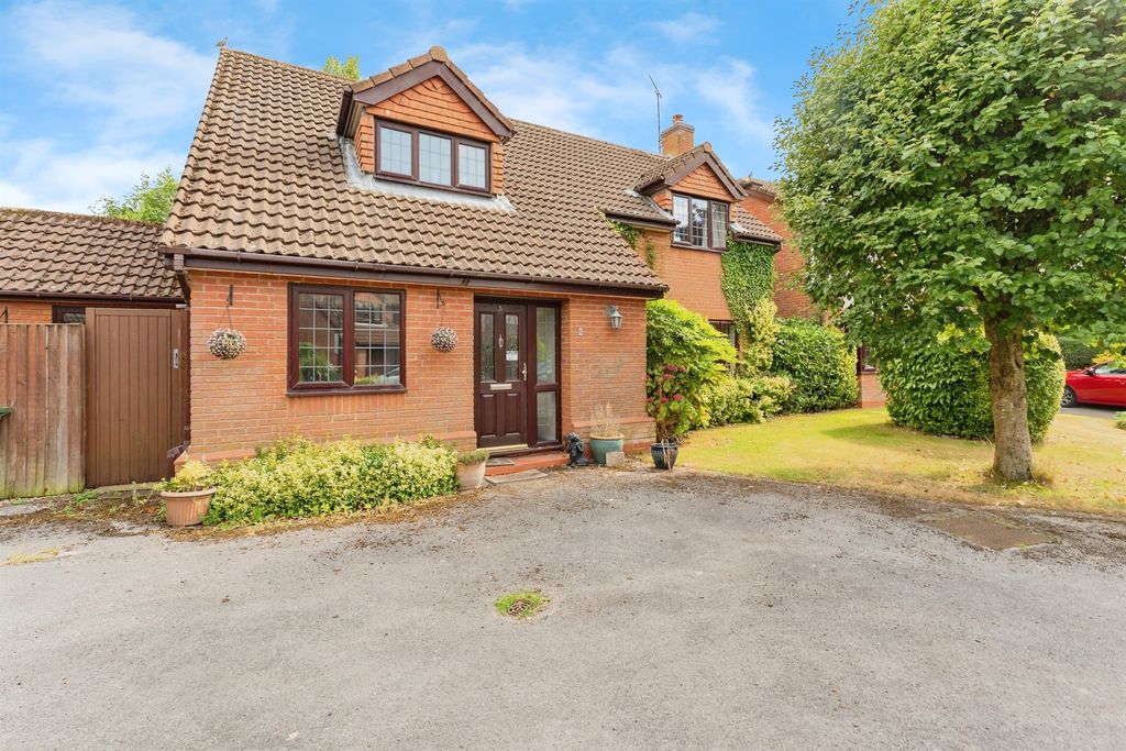 Property photo 1 of 17