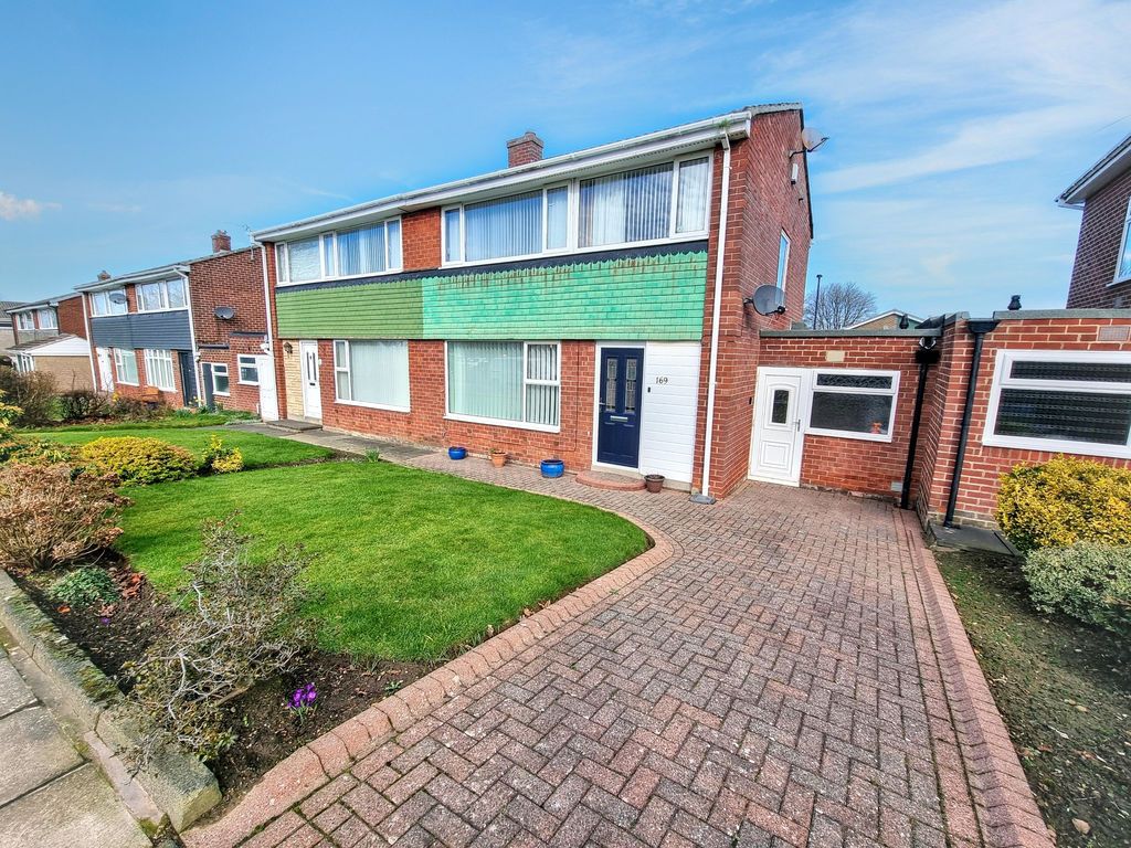 Property photo 1 of 11 Photo 10