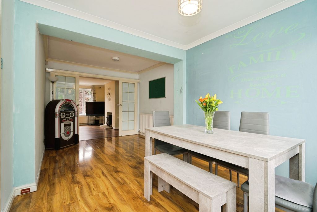 Additional image 7 of 4 bed semi-detached house for saleCrossley Lane, Huddersfield HD5