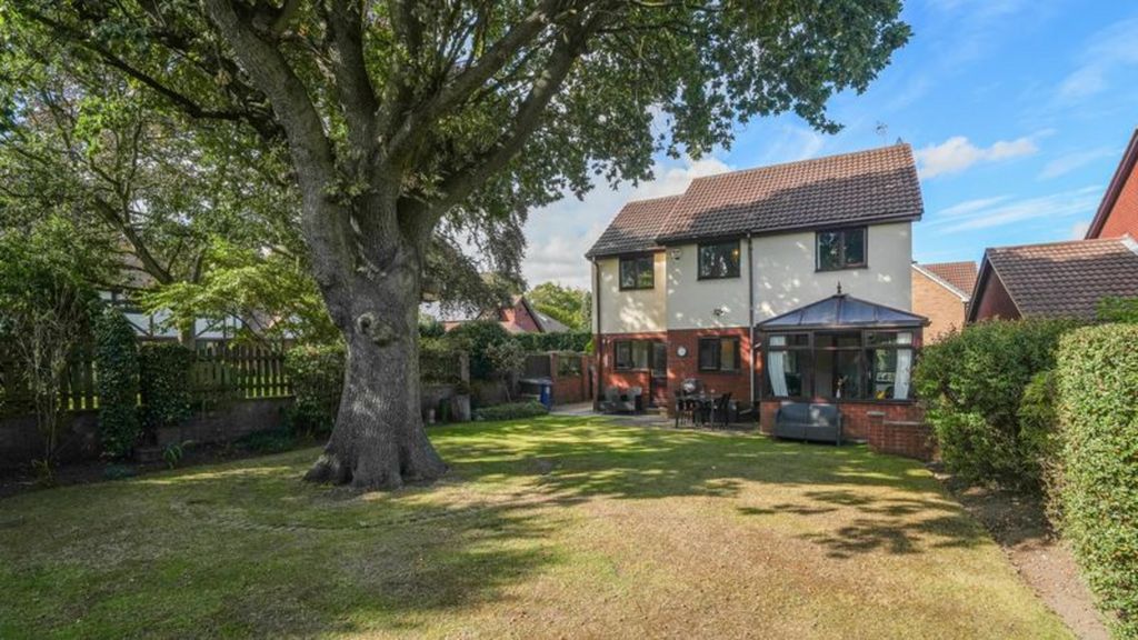 Property photo 3 of 14