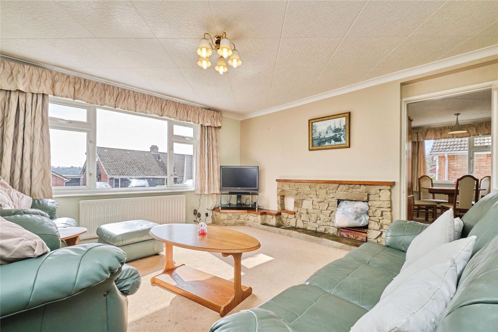 Property photo 2 of 33 Picture No. 26