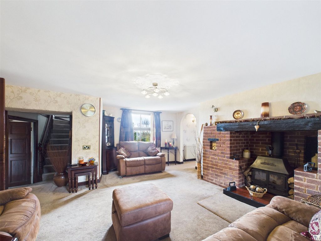 Property photo 3 of 17 Picture No. 06