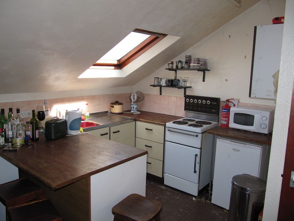 Property photo 3 of 5