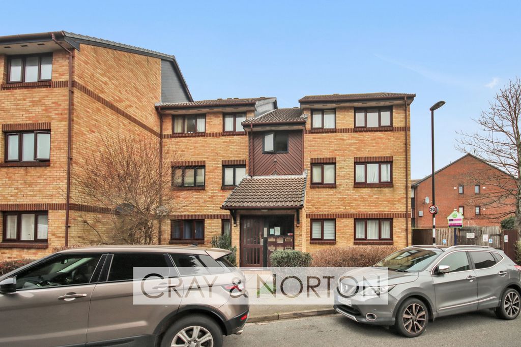 Property photo 1 of 8 Photo 1