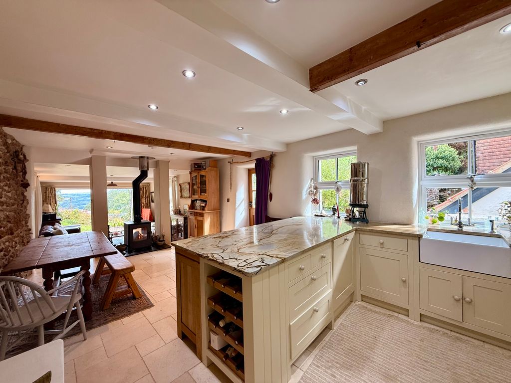 Property photo 2 of 18 Through Open Plan Living Area