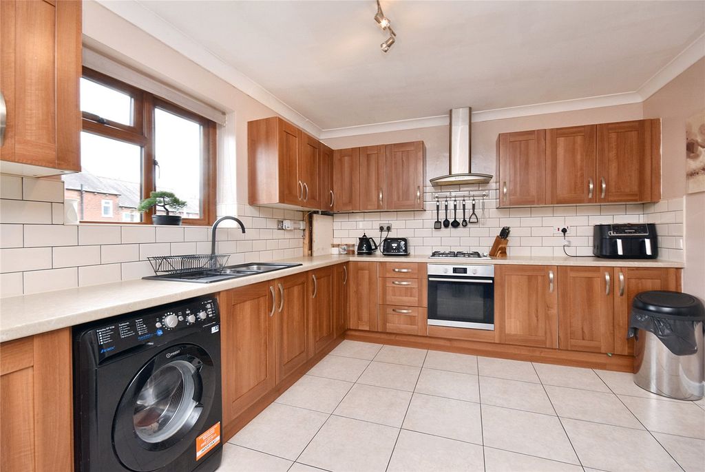 Property photo 1 of 18 Picture No. 17