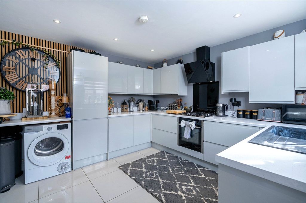 Property photo 2 of 15 Picture No. 15