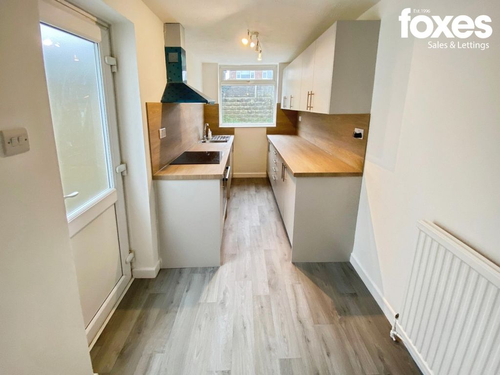 Property photo 3 of 11 4867453