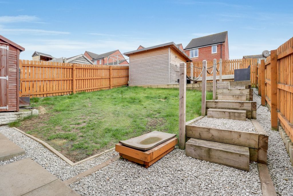 Property photo 2 of 19 2 Rob Hammond Ewemove Pontefract