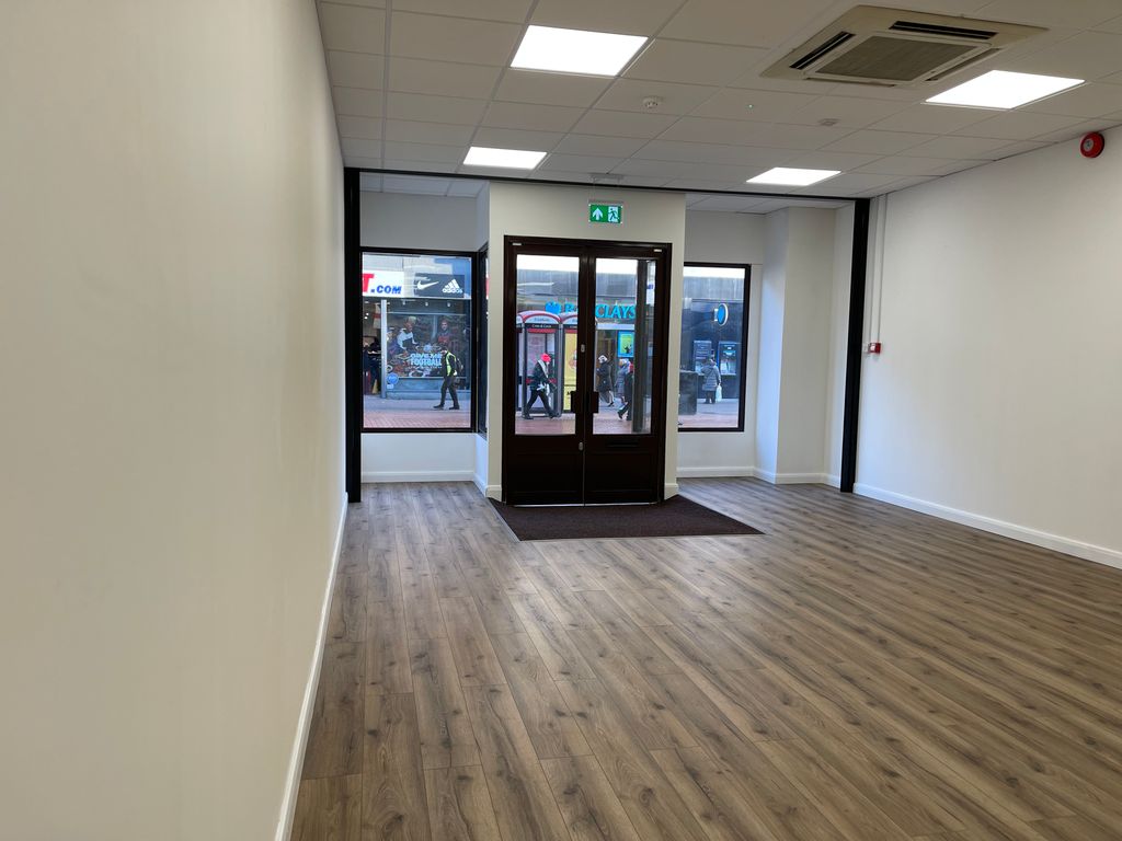 Property photo 2 of 19 Refurbished Shop To Let