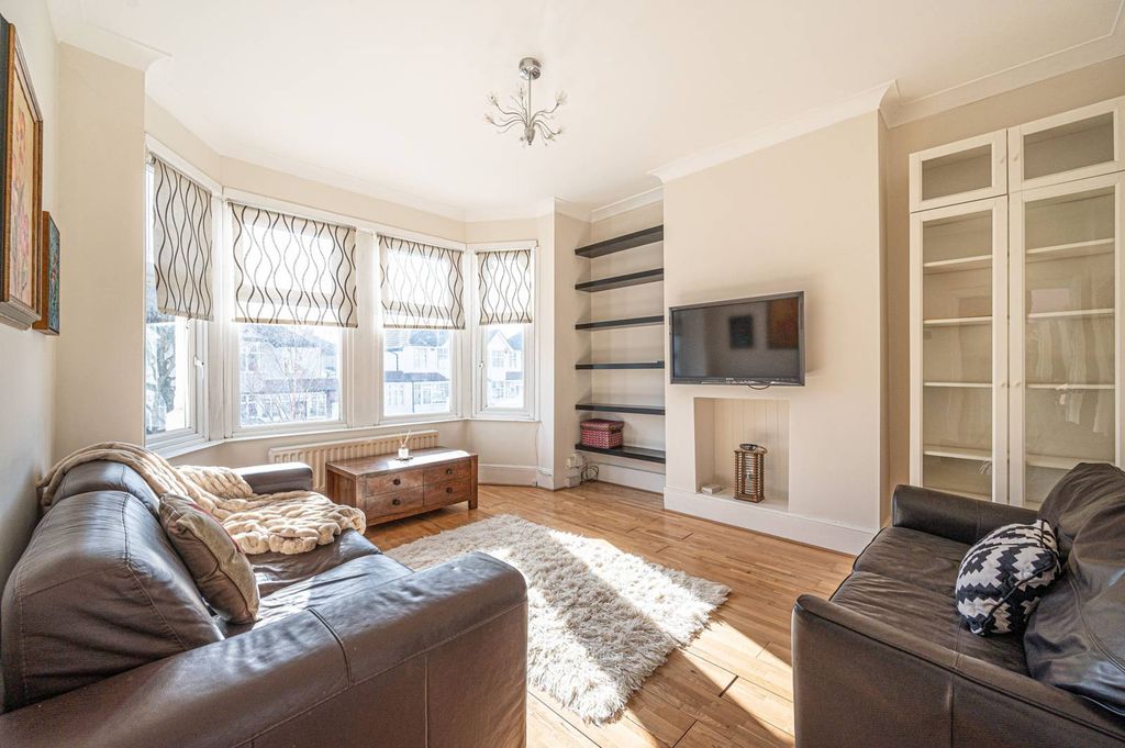 Property photo 2 of 5