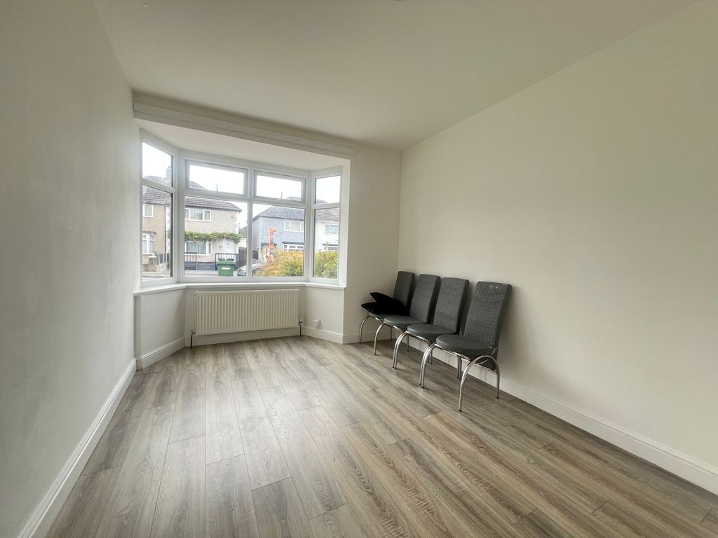 Property photo 3 of 14 Annex