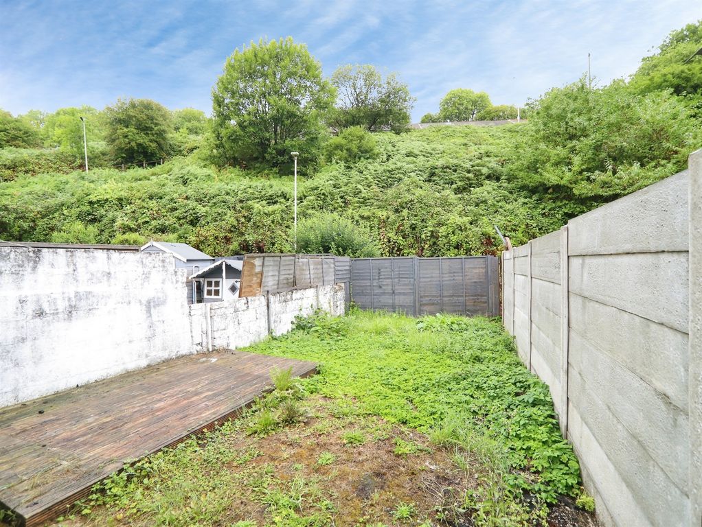 Property photo 3 of 26