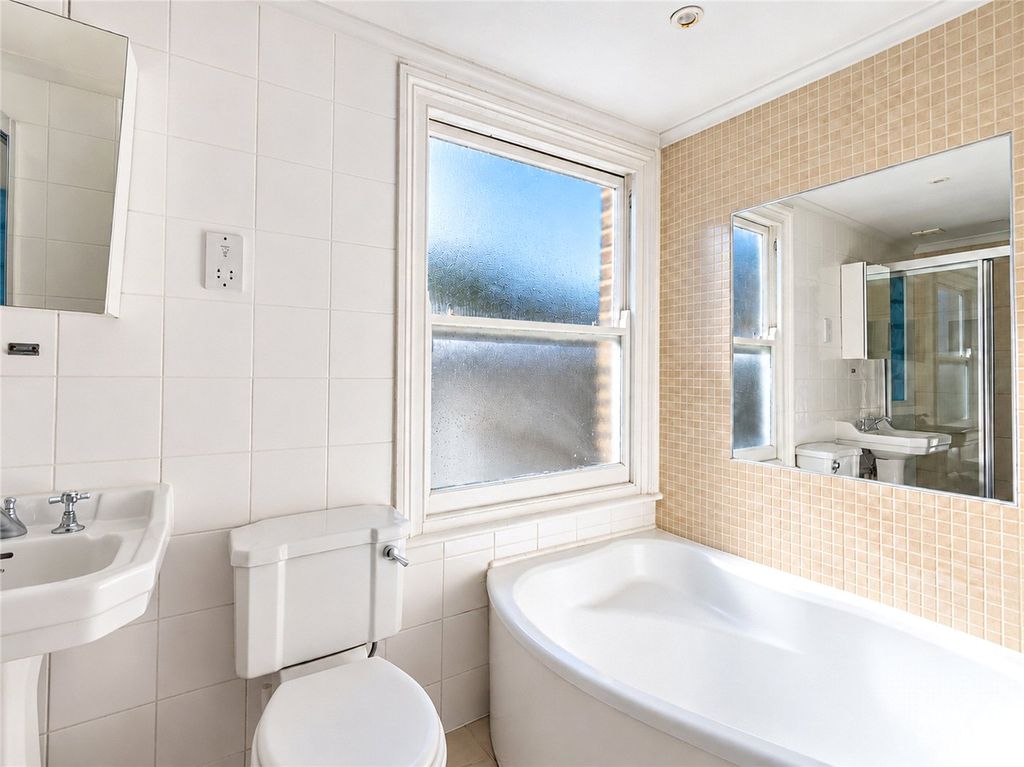 Property photo 3 of 13 Bathroom