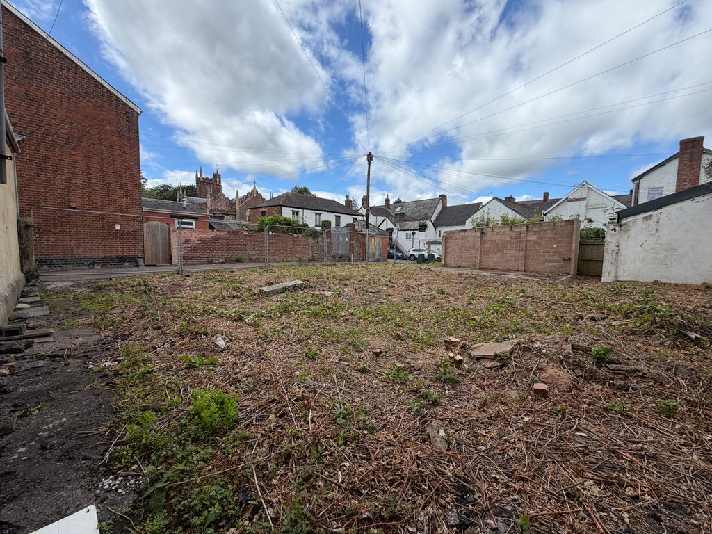 Property photo 1 of 4
