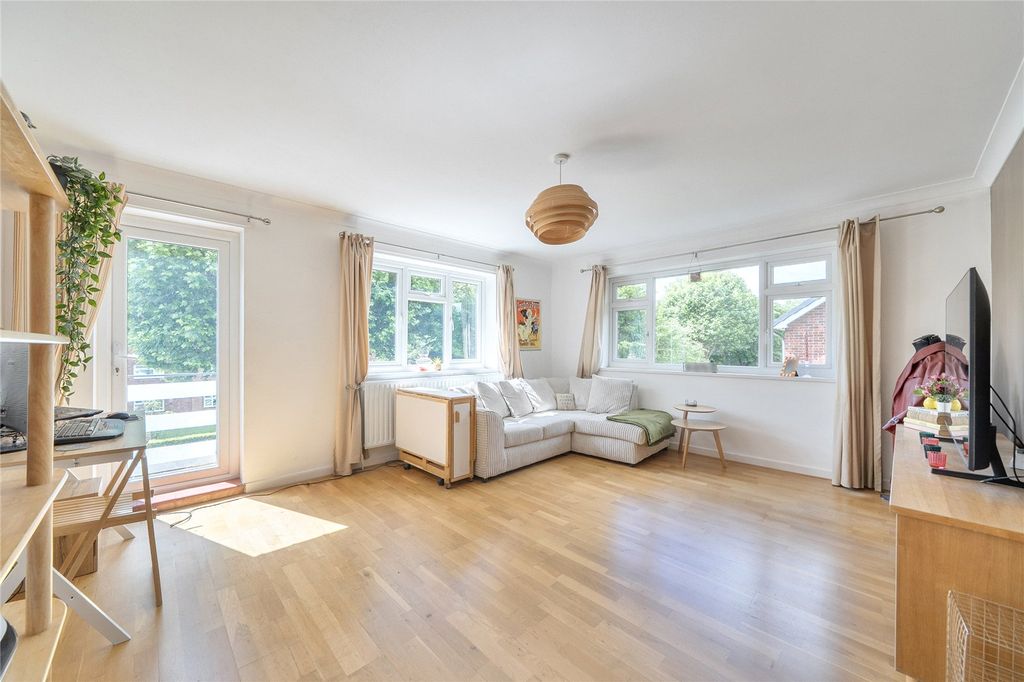 Property photo 2 of 14 Picture No. 04