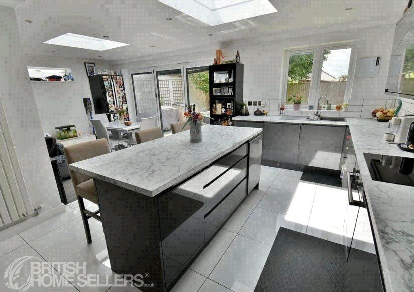 Property photo 3 of 14 Picture No. 09