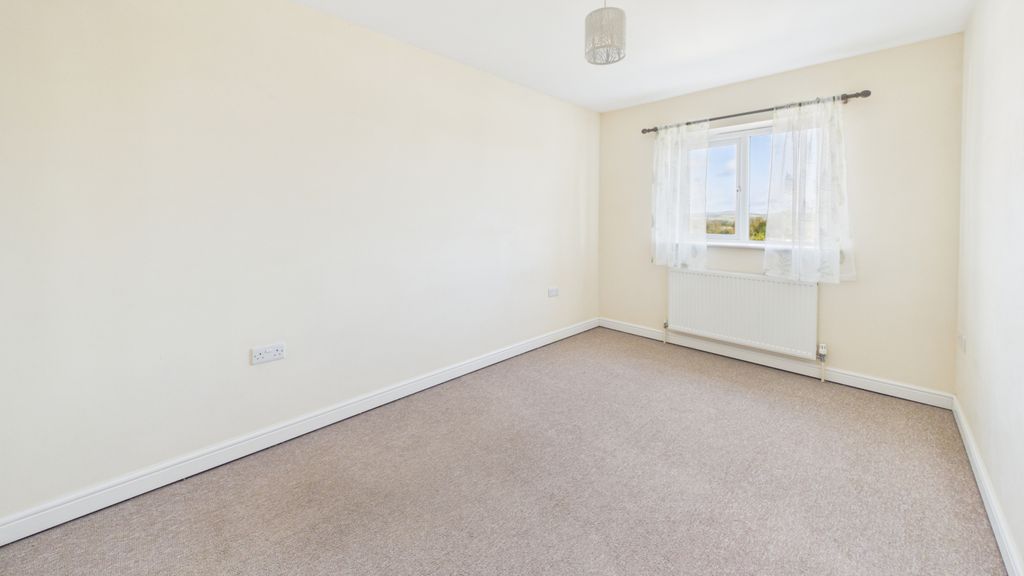 Property photo 3 of 9 Cam02926G0-Pr0348-Still009