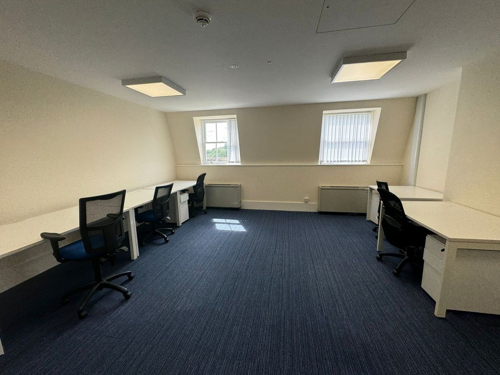 Property photo 2 of 3