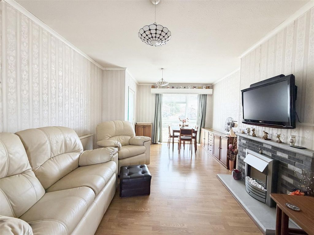 Property photo 3 of 14 G