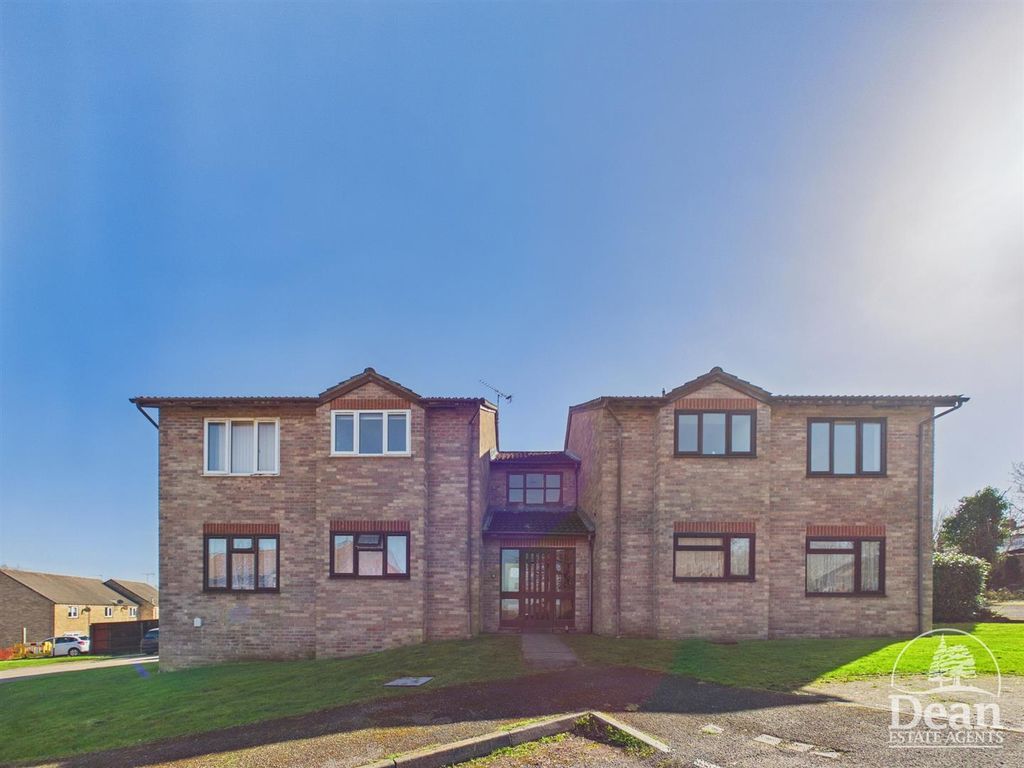 Property photo 1 of 9