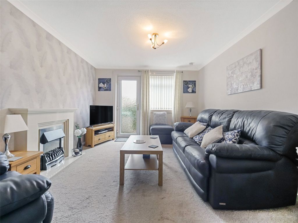Property photo 2 of 21 Picture No. 02