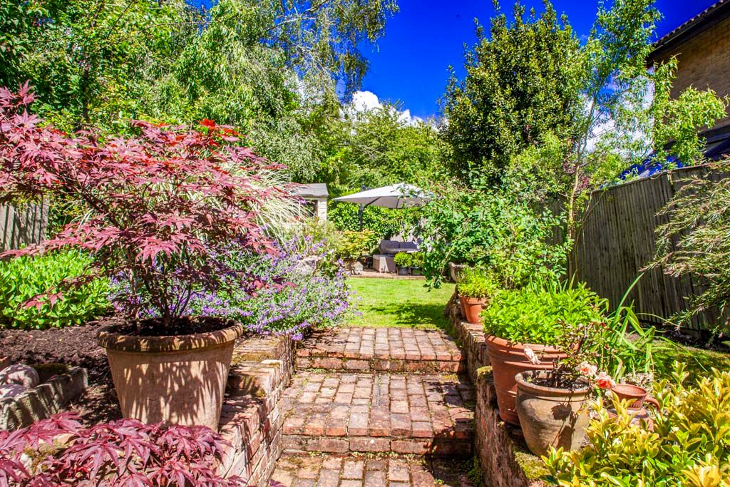 Property photo 2 of 19
