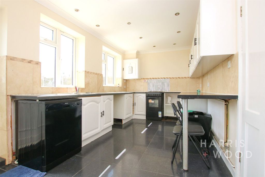 Property photo 3 of 16 Picture No. 22