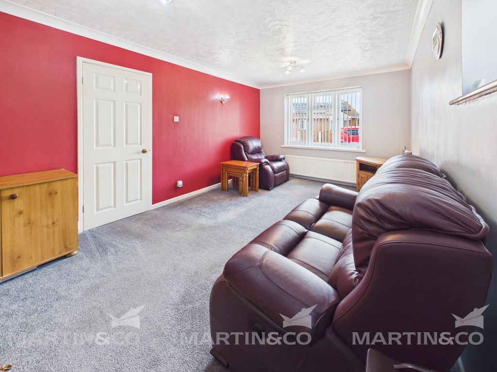 Property photo 3 of 10 Cam02406G0-Pr0643-Still003