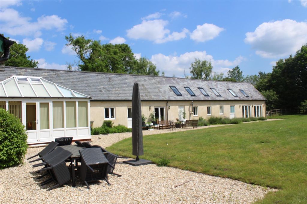 Additional image 7 of 5 bed barn conversion to rentBransbury, Barton Stacey, Winchester SO21