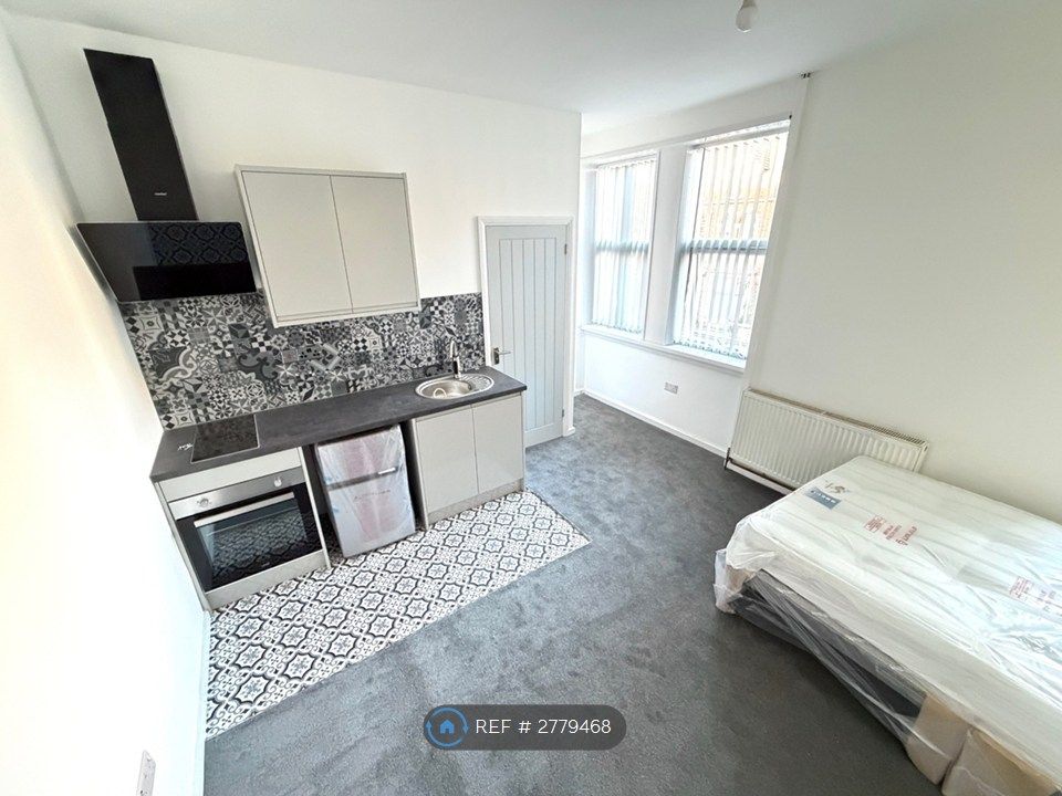 Property photo 3 of 34