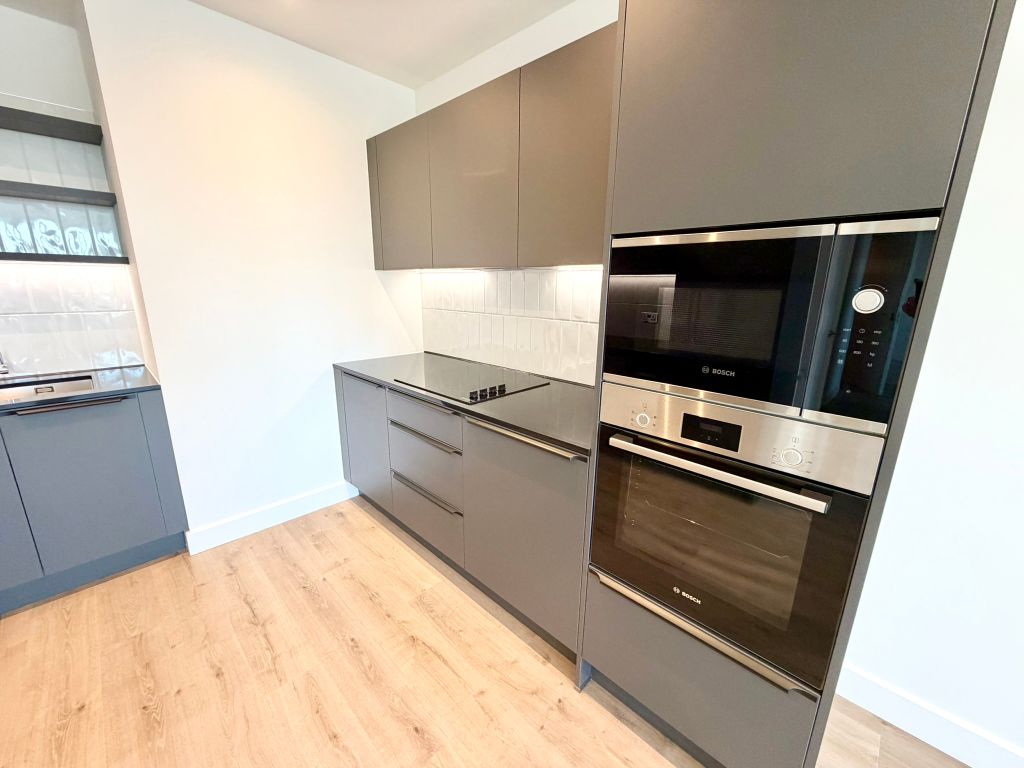 Property photo 2 of 25