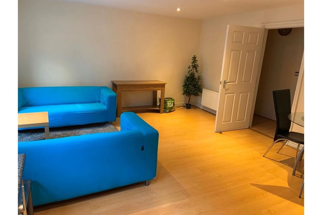 Property photo 2 of 7