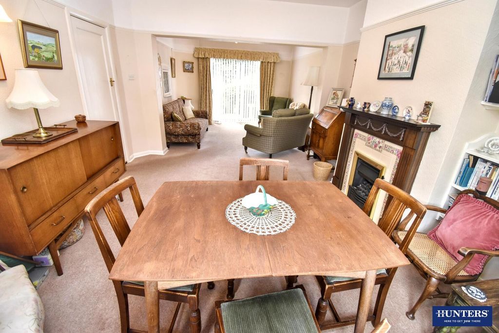 Property photo 3 of 25 Dining Room