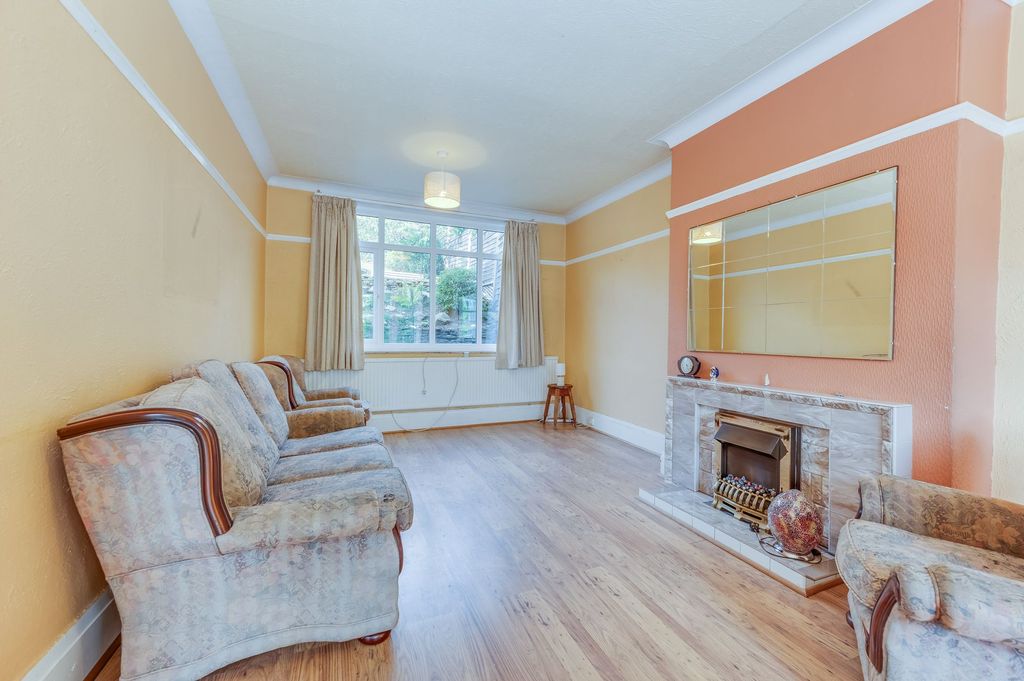 Property photo 2 of 15