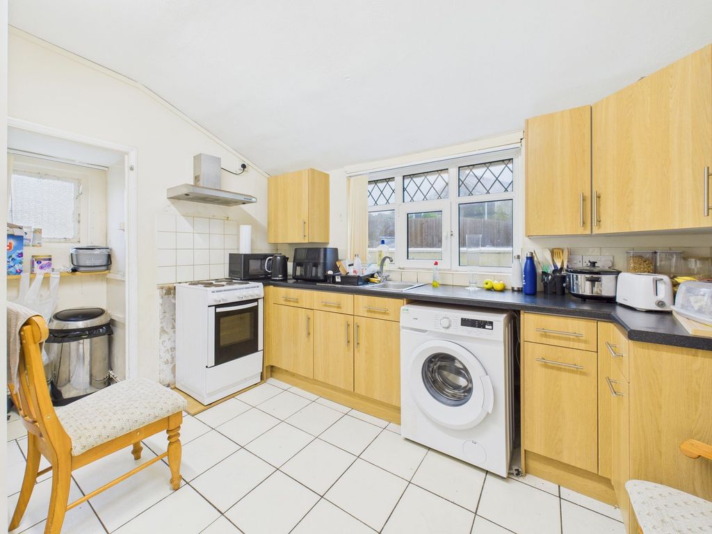 Property photo 2 of 23