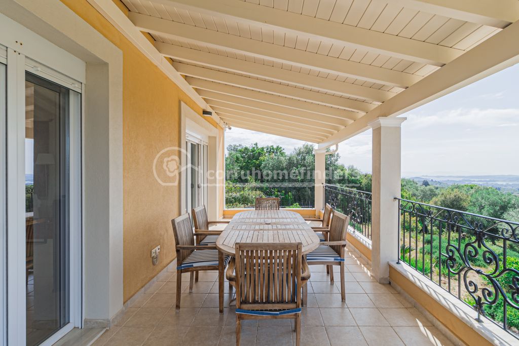 Property photo 1 of 21 Upstairs Terrace