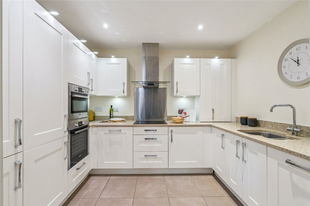 Property photo 2 of 26 Kitchen